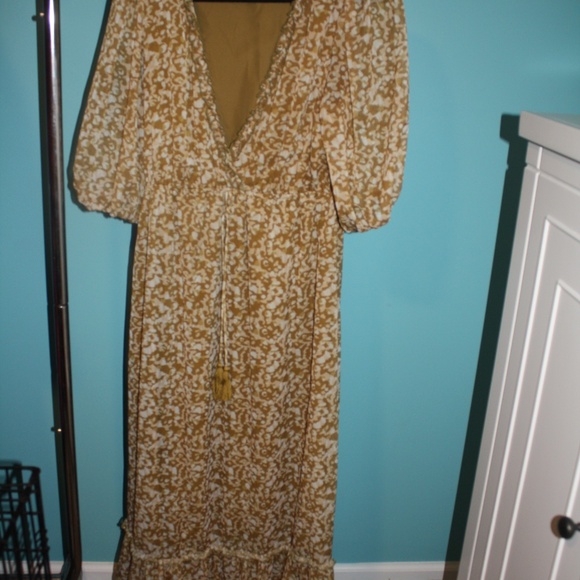 Long Dress light weight comfy and great with cowboy boots - Picture 2 of 5